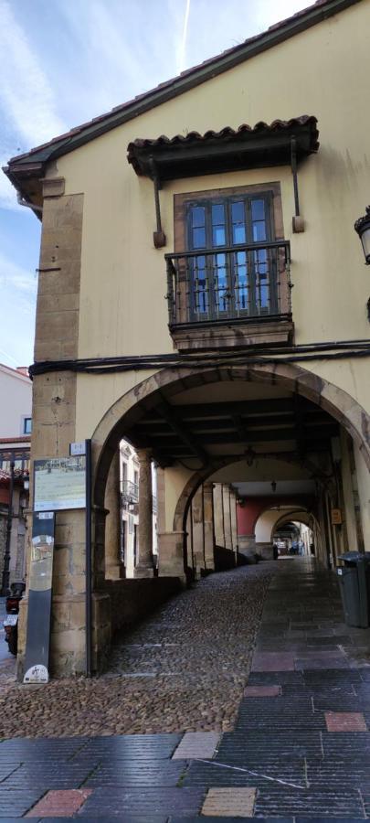 Divina 10 Aviles